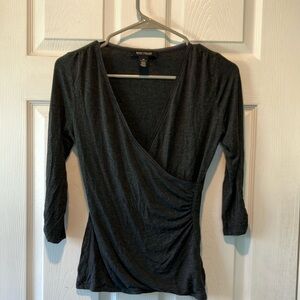 Three-Quarter Sleeve Wrap Top - Black Heather Ed dark grey XS old money shirt